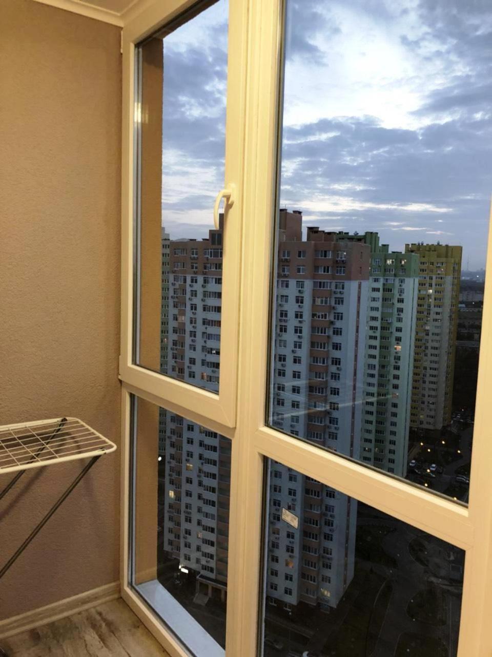 Апартаменти Квартира Парковые озера Київ Екстер'єр фото